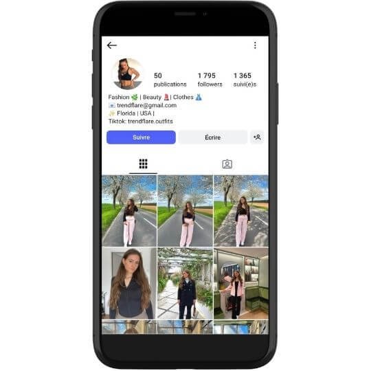 ****a.barnes (1.7k followers)