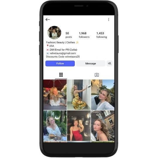 ****hwalker (1.9k followers)